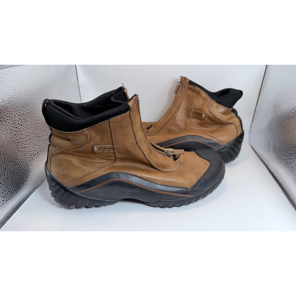 Clarks Muckers Tan Leather Waterproof Front Zip Ankle Boots Mens Size 8 M
